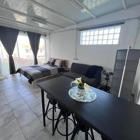 Apartment Drago Y Laurel